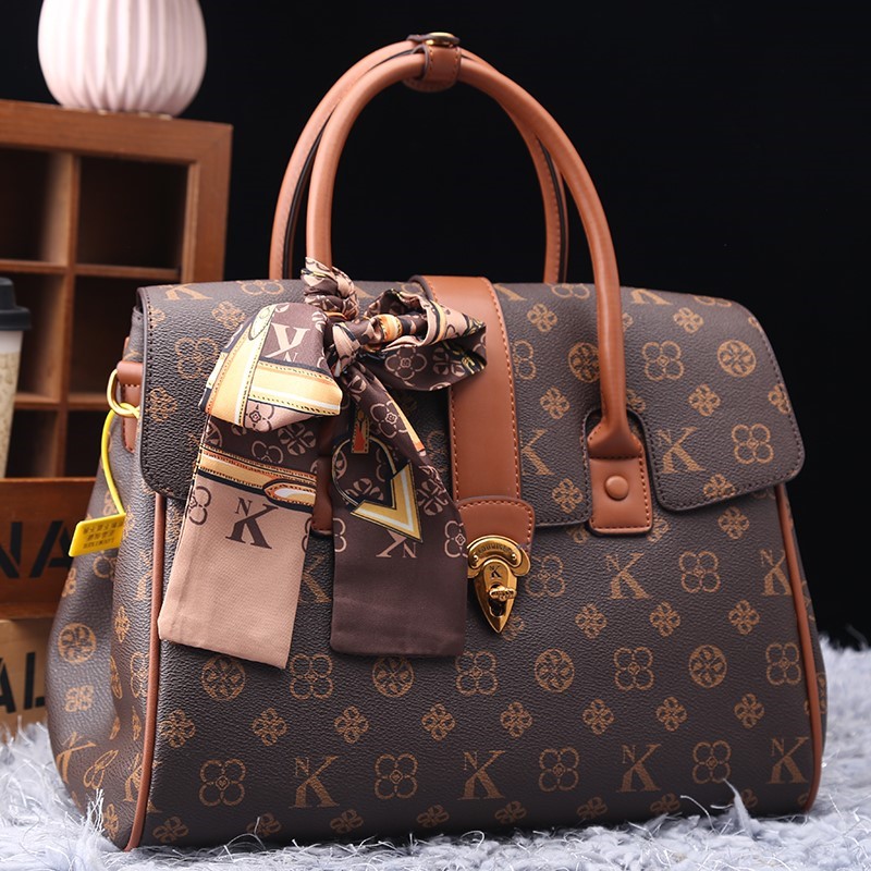 Luxury Bags Reseller - Sac à main léger de marque
