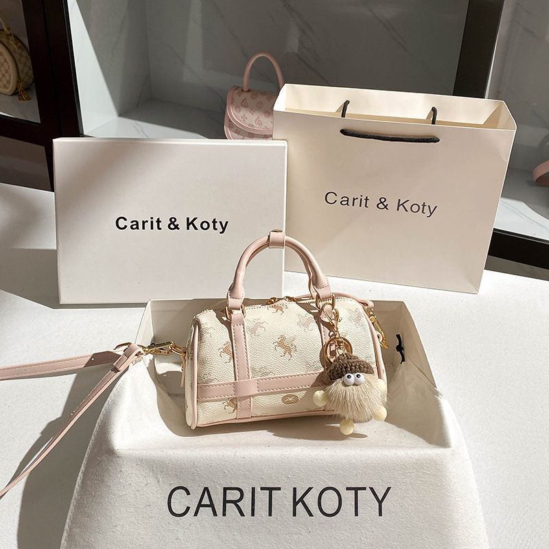 Luxury Bags Paris - Sac à langer élégant et minimaliste