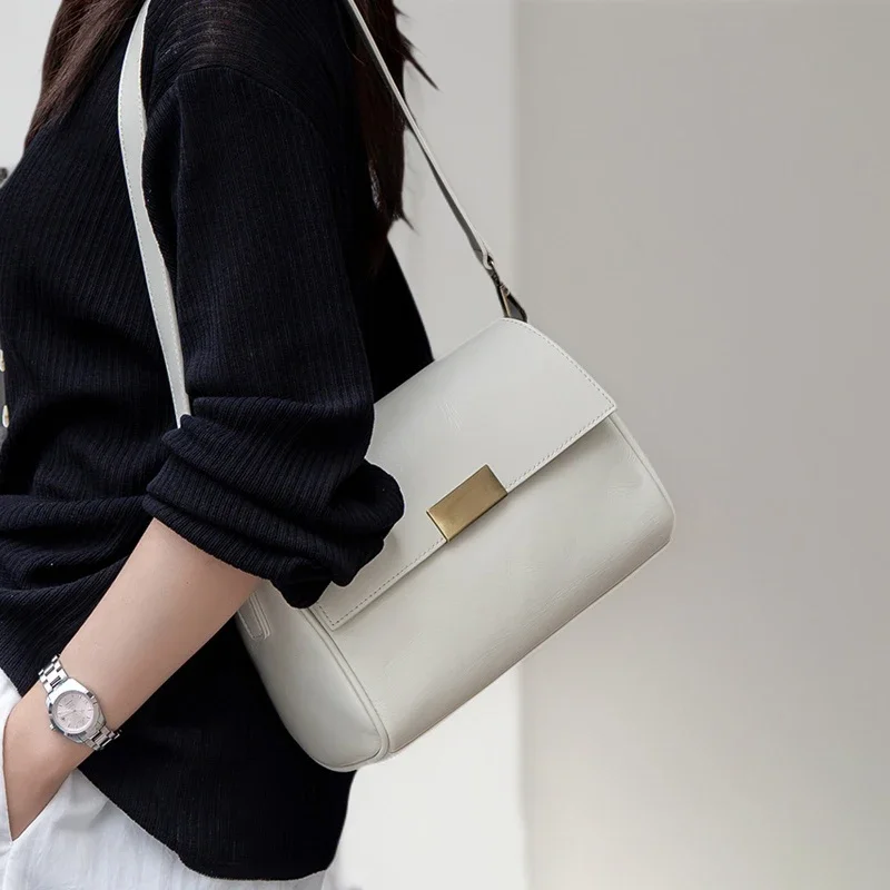 Sac à bandoulière en cuir de v - Luxury Bags Wholesale avis et prix