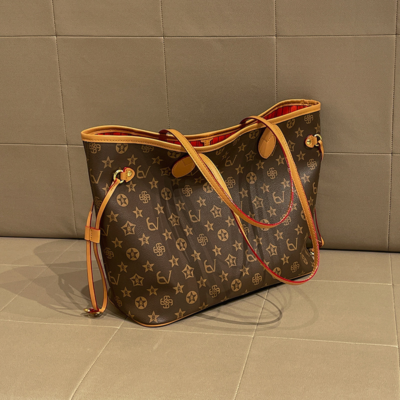 Sac à langer élégant en cuir,  - Luxury Bags Paris avis et prix
