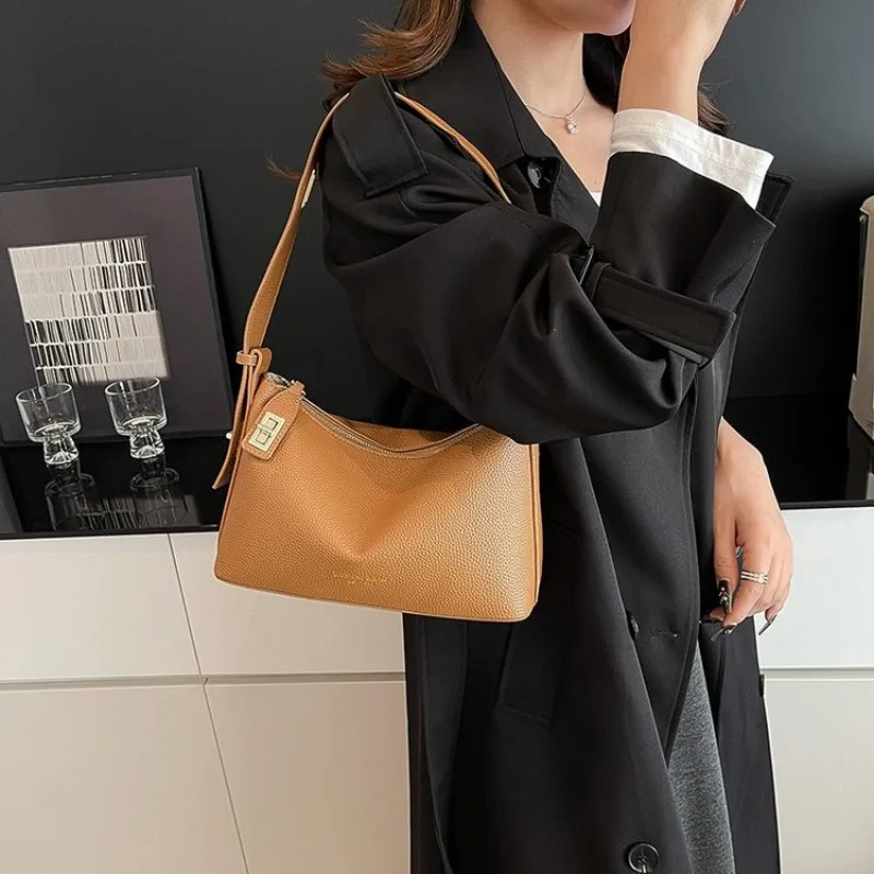 Sac à main classique pour femm - Luxury Bags Paris avis et prix