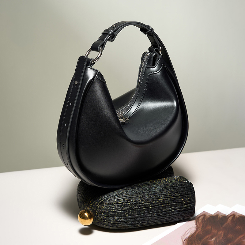 Sac Hobos en cuir de vache fen - Luxury Bags Wholesale avis et prix