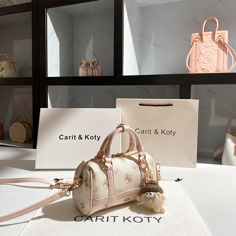 Sac à langer élégant et minima - Luxury Bags Paris avis et prix
