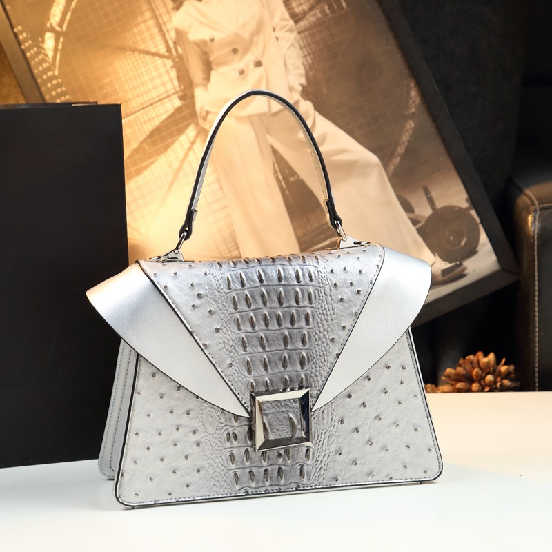 Sac à langer en cuir, sac à ba - Luxury Bags Paris avis et prix