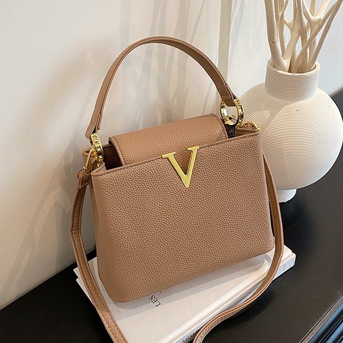 Sacs à langer en cuir vintage  - Luxury Bags Paris avis et prix